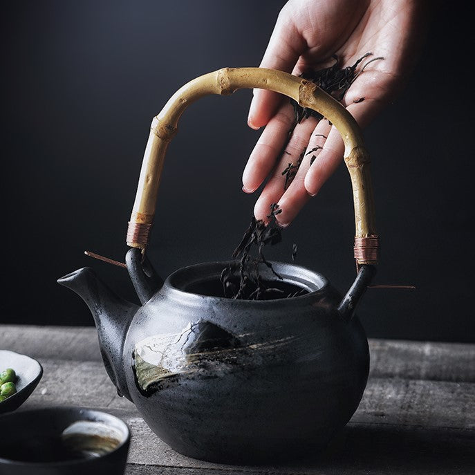 Top Handle Golden Lining Porcelain Teapot