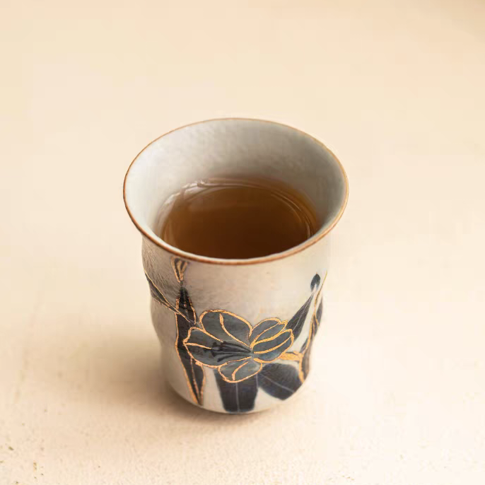 Blue Lotus Hand-Painted Gold-Trimmed Ceramic Tea Cup