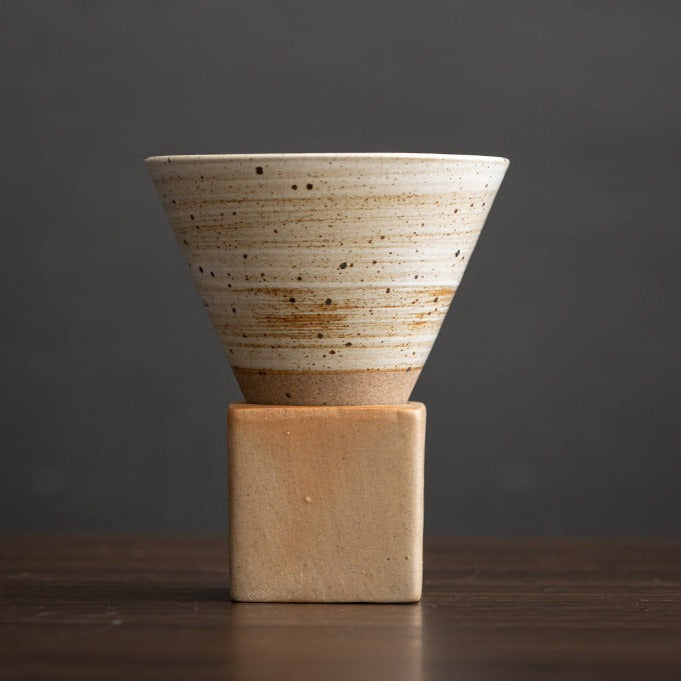 Reverse Pyramid Ceramic Coffee Cup [Dirty White]