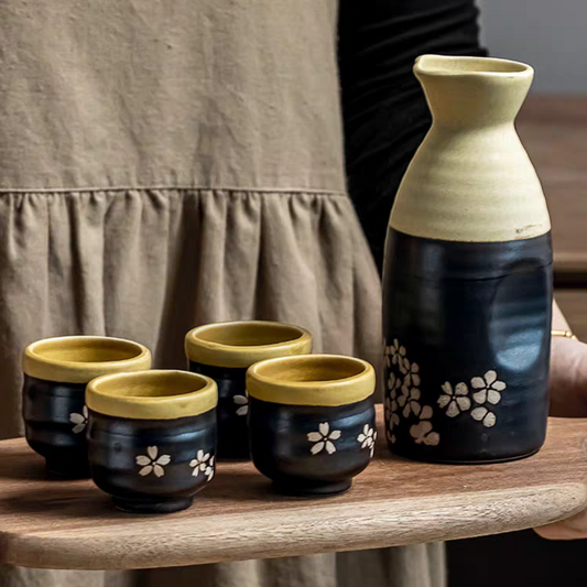 Sake Bottle and Cup Set [Black Sakura]