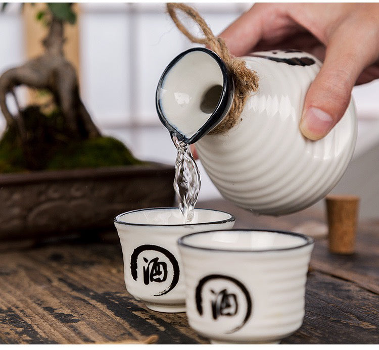 Sake Bottle and Cup Set [Wine Calligraphy]