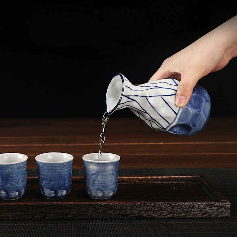 Sake Bottle and Cup Set [Cracked Blue]