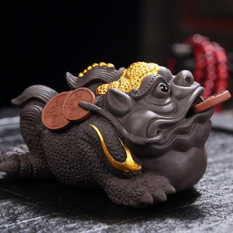 Three-legged Toad Clay Figurine Tea Pet